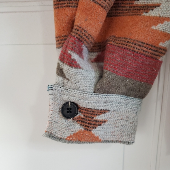 New Chic Western Distressed Flannel Jacket Coat Shacket Button Top Blue Red - Picture 7 of 12